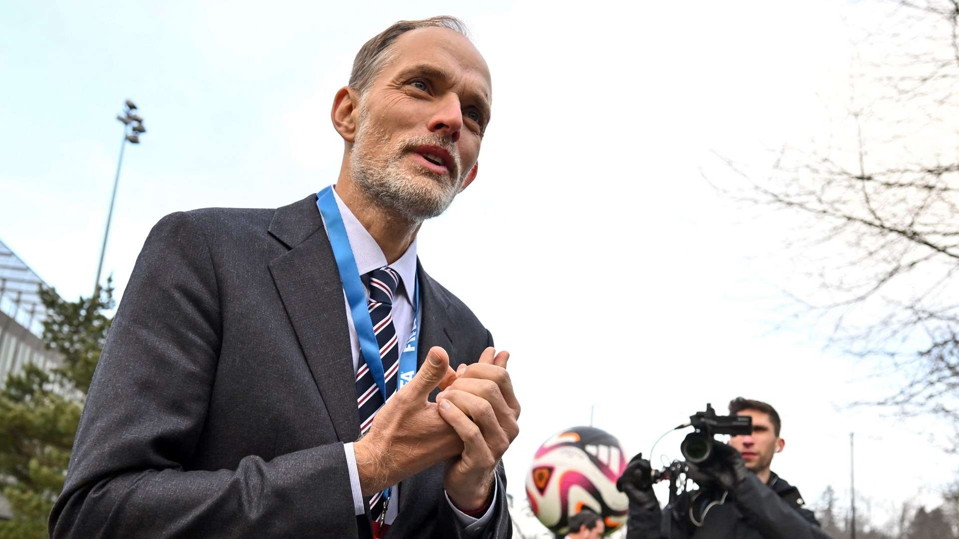 間出現的問 間出現的問